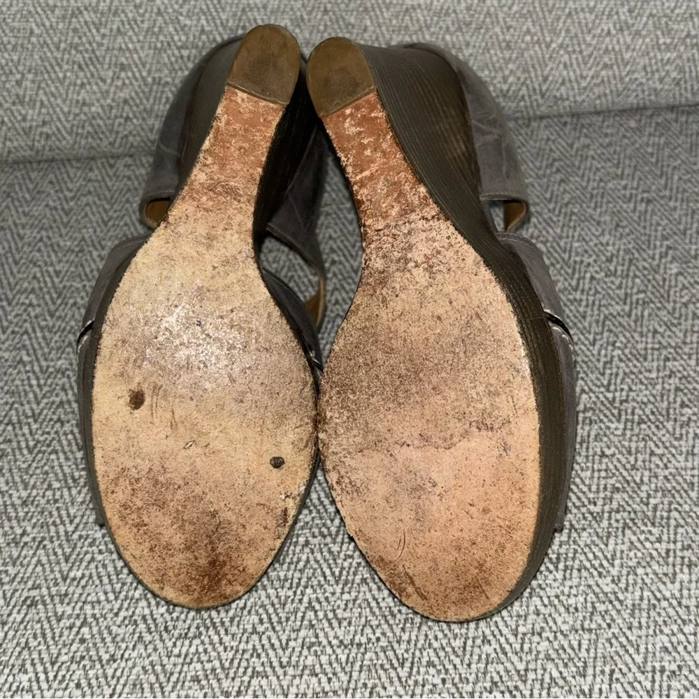 Chloe gray nubuck leather peeptoe platform wedge shoes zipper back size 36.5 6.5